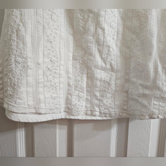 Hollister lace tank top - Picture 4 of 9